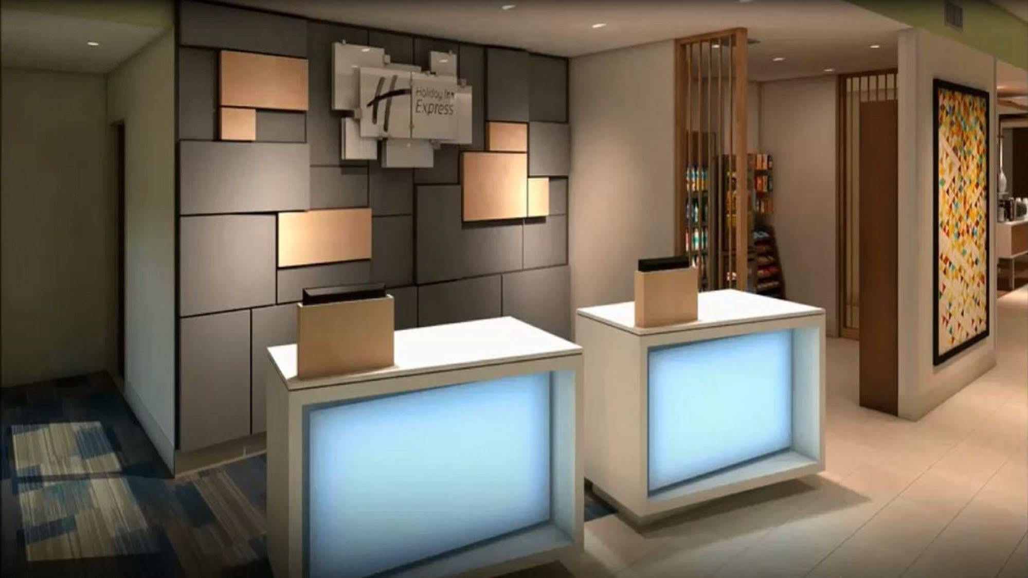 Holiday Inn Express & Suites - Elizabethtown North By Ihg Екстериор снимка